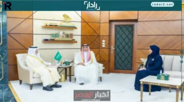 أمير الشرقية يكرم العتيبي والمهاشير بمناسبة تكليفهما في التعليم